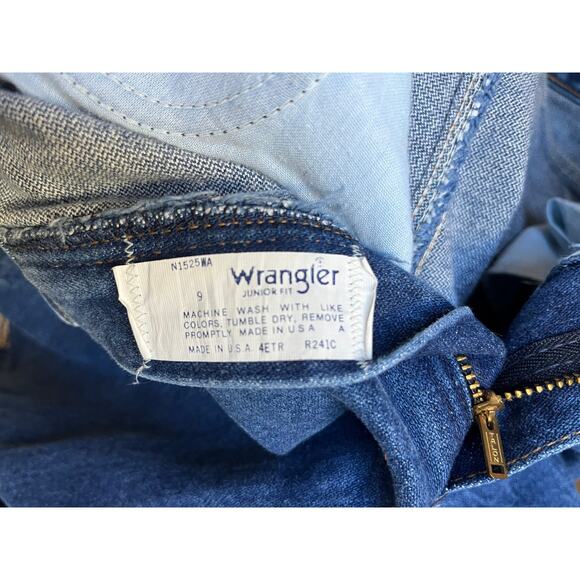 Vintage 70s Wrangler Jeans | High Waist Straight Leg | Mid Blue Wash | Size 25 - Picture 5 of 7